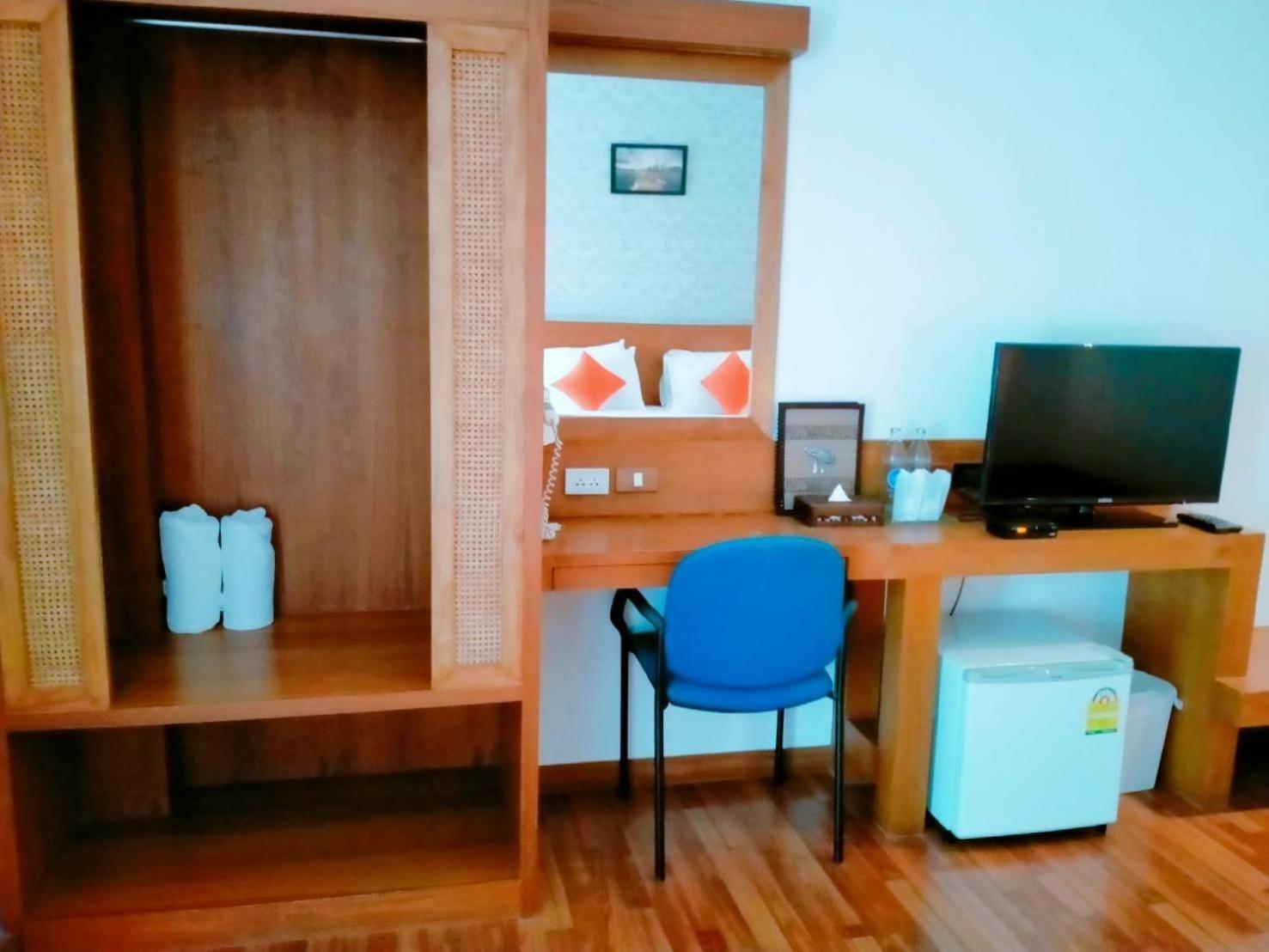 Jingjit Hotel Krabi Exterior photo